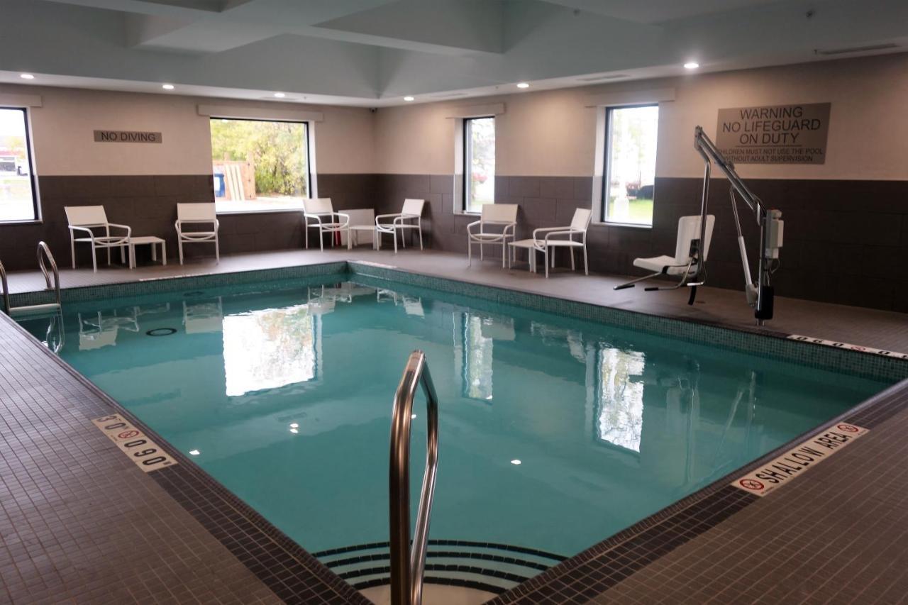 Country Inn & Suites By Radisson, Belleville, On Εξωτερικό φωτογραφία