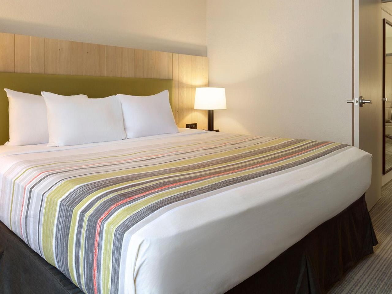 Country Inn & Suites By Radisson, Belleville, On Εξωτερικό φωτογραφία